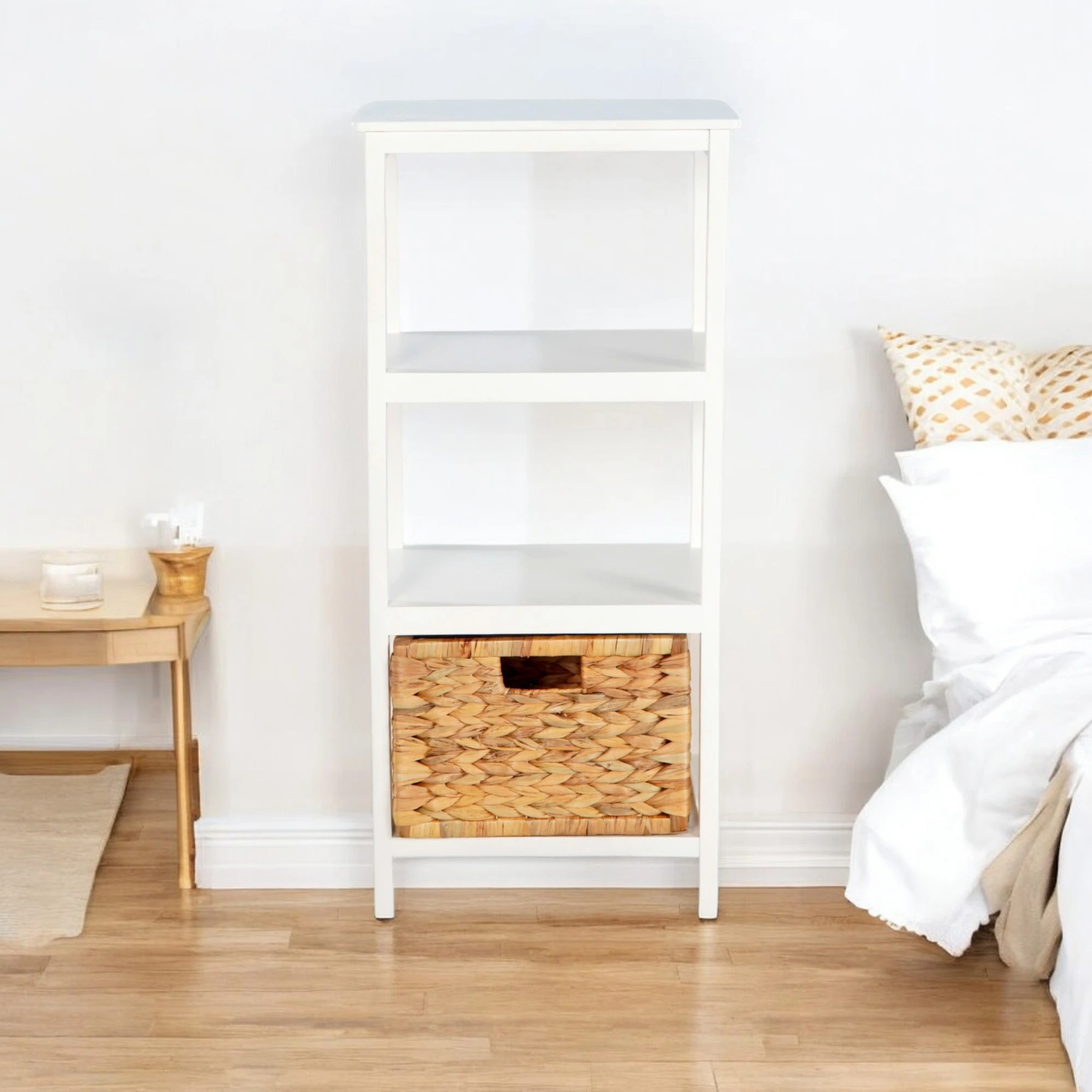 Tủ Gỗ 3 Ngăn – 1 Sọt Lục Bình – Trắng