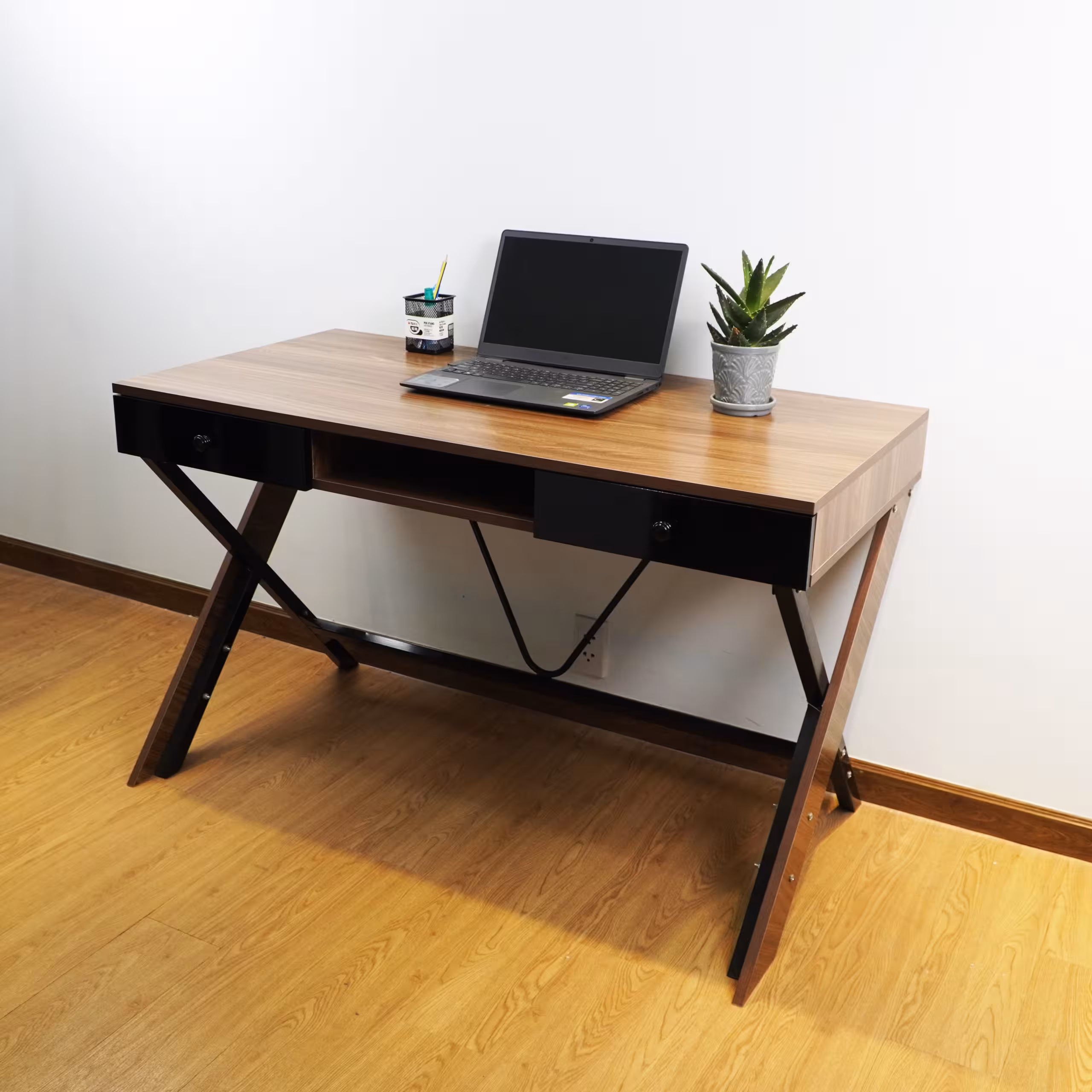Bàn làm việc Bertha - Gỗ MDF chống trầy, có hộc tiện lợi