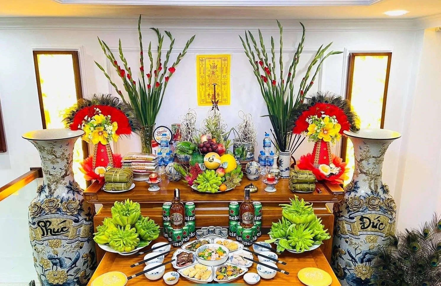 Bàn thờ ngày Tết miền Bắc