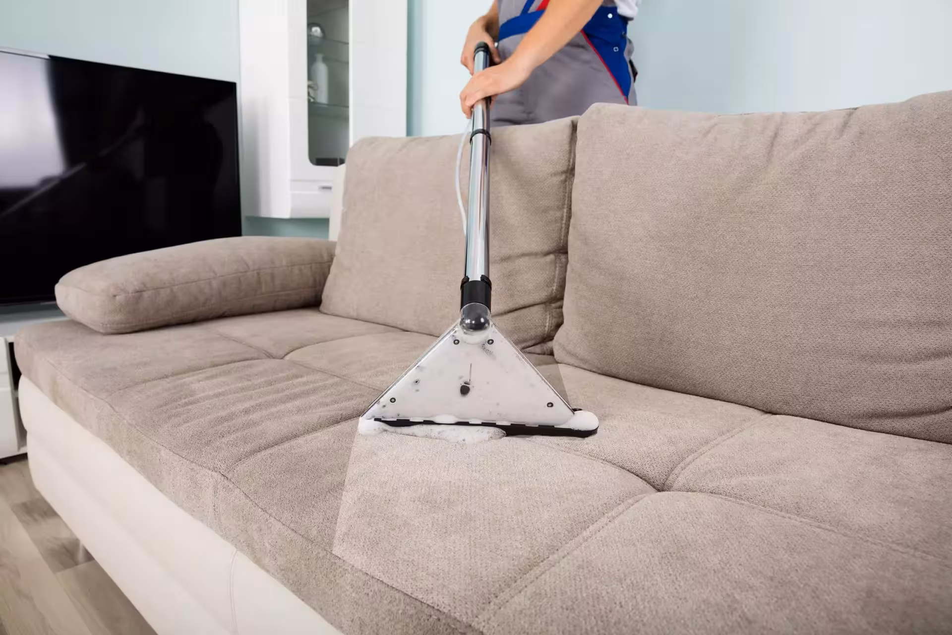 Vệ Sinh Ghế Sofa – Hướng Dẫn Chi Tiết Giúp Sofa Luôn Sạch Như Mới 5 Vệ Sinh Ghế Sofa Định Kỳ