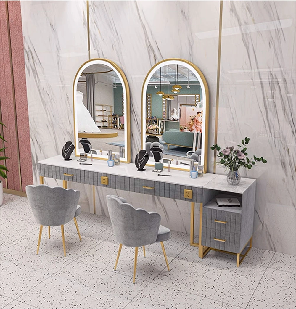 Bàn makeup hiện đại xu hướng 2025
